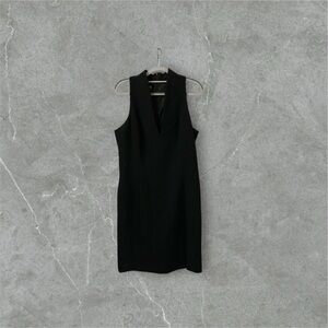 Georgio Studio Black Sleeveless Sheath Dress – V Neck – Classic Minimalist